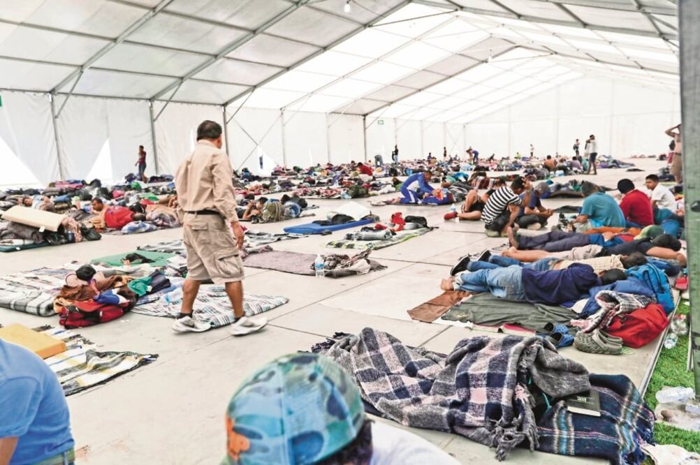Servicio. En la Ciudad de México se han instalado albergues para dar apoyo a los migrantes. Foto/ARCHIVO EL UNIVERSAL