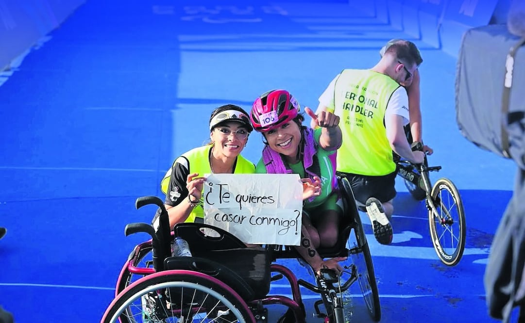 La paratriatleta hizo el cartel días antes, en el comedor de la Villa Paralímpica, y luego se enfocó en competir. Foto: Especial