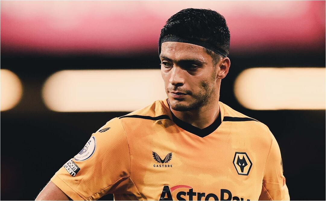 Raúl Jiménez se lesionó en el calentamiento de los Wolves / FOTO: Twitter: @Wolves