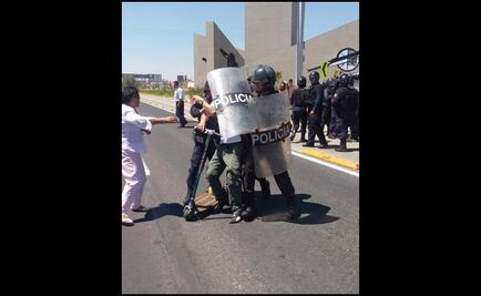Protestas por cambio de ruta de Tuzobús dejan 2 detenidos