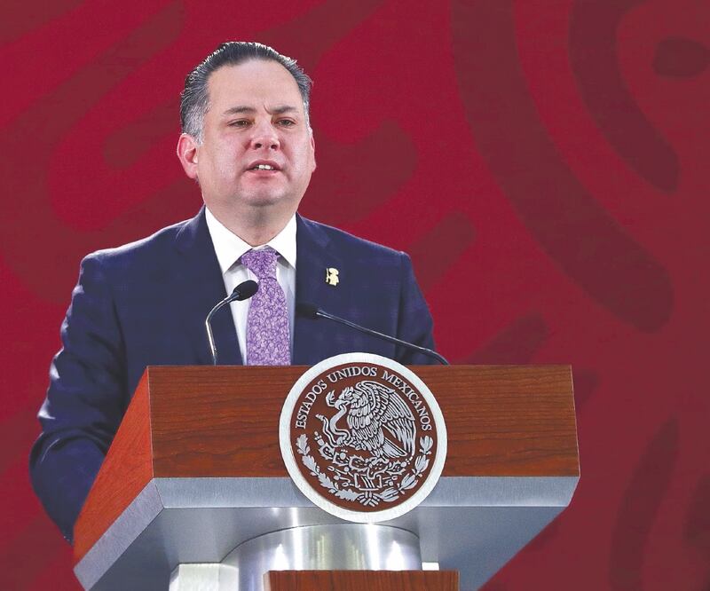 La primera, por lavado.Por segunda ocasión la UIF, liderada por Santiago Nieto, bloquea cuentas de la UAEH. ARCHIVO EL UNIVERSAL