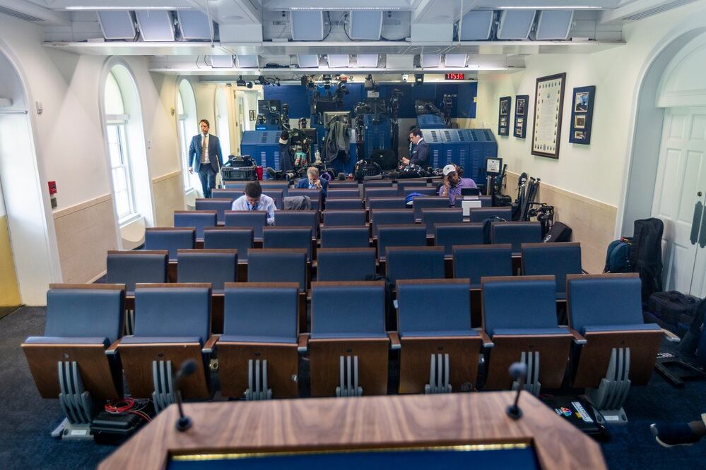Durante décadas, la WHCA fue la responsable de elegir a los integrantes del 'pool', cuya función es actuar como los ojos y oídos del resto de la prensa en espacios tan reducidos como el Despacho Oval. Foto: EFE/Archivo