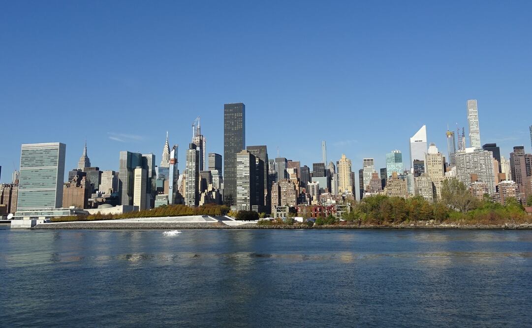 En Nueva York, más de 20 edificios de 300 metros de alto se han erigido en los últimos diez años. Foto: Jorge Fuentelsaz, EFE