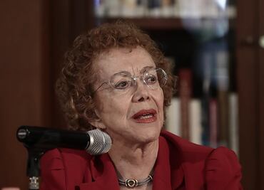 "A veces se nos va la pluma", dice Irma Cué sobre constituyentres