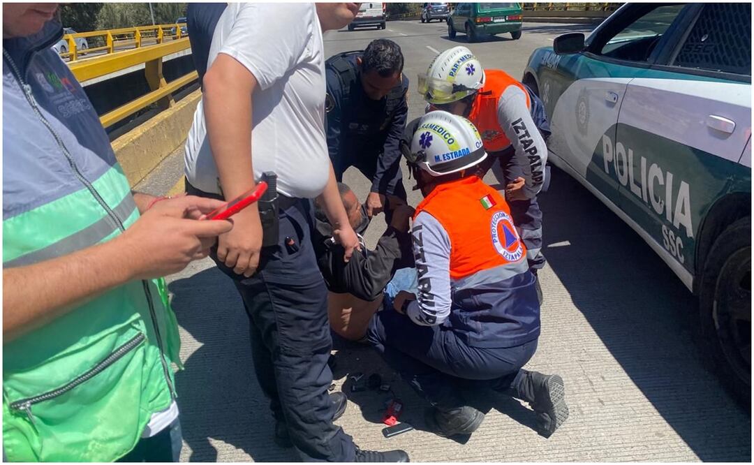 Este 10 de octubre, elementos de seguridad auxiliaron a un hombre que posiblemente intentó atentar contra su vida en la alcaldía Iztapalapa (10/10/2024). Foto: Especial