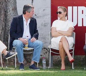 Angélica Fuentes desacató orden de juez, aseguran