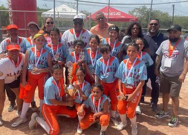 Orgullo mexicano: Reconocen a niñas por ganar Torneo Internacional de Softbol en Puerto Rico