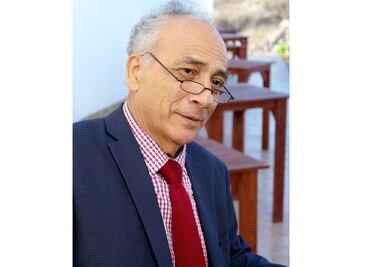 Falleció el inmunólogo Leopoldo Flores Romo