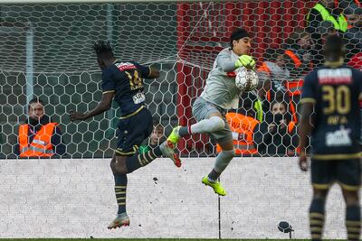 Memo Ochoa, el mejor jugador del Standard