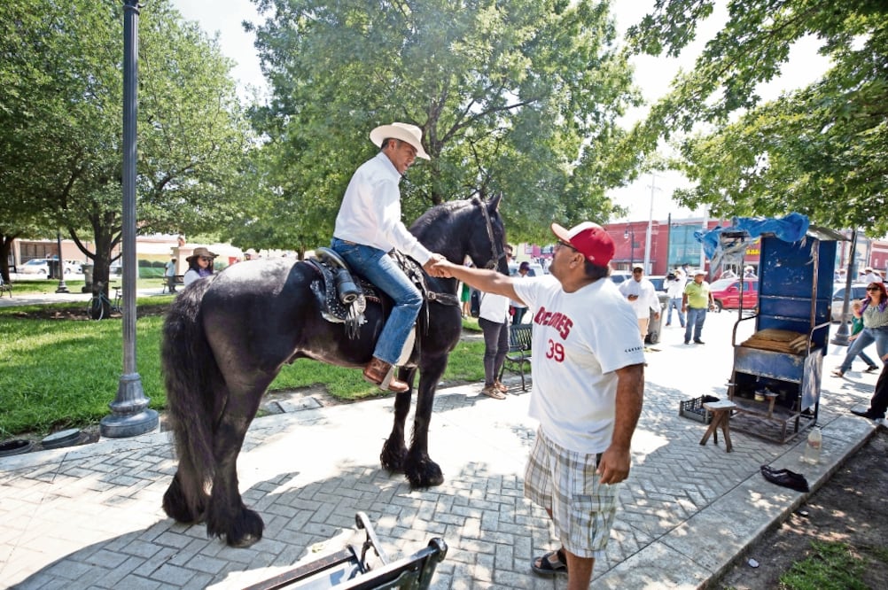 Jaime Rodríguez Calderón arremetió en contra del INE al señalar que no usaron credenciales falsas para sustentar su candidatura. Foto: CORTESÍA