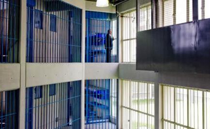 Trasladan a reos de alto riesgo al Cevasep II