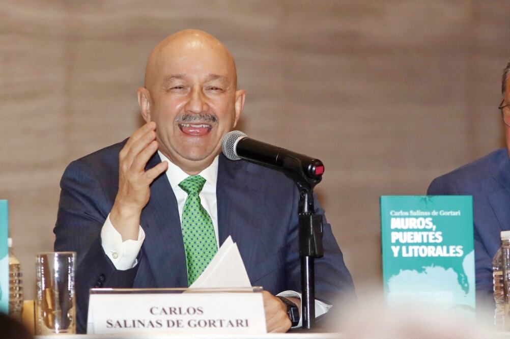 El ex presidente Carlos Salinas expresó que en la actual situación que vive la relación de México con EU se puede llegar a una negociación (LUCÍA GODÍNEZ. EL UNIVERSAL)