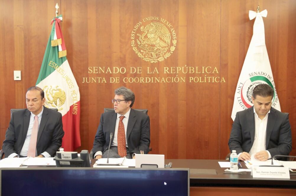 Ricardo Monreal, coordinador de Morena y presidente de la Jucopo, promueve un punto de acuerdo para implementar mayor austeridad en la Corte y eliminar prestaciones excesivas. Foto: JUAN CARLOS REYES. EL UNIVERSAL