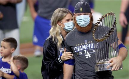 Justin Turner libra castigo, pese a festejar contagiado de Covid-19