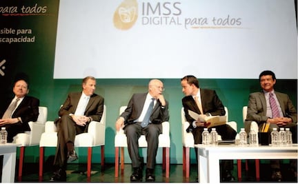 IMSS patients to make doctor's appointments online early next year