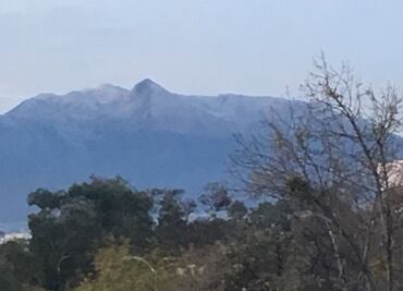 Amanece Ajusco con capa de nieve
