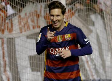 Barcelona golea a un tímido Rayo