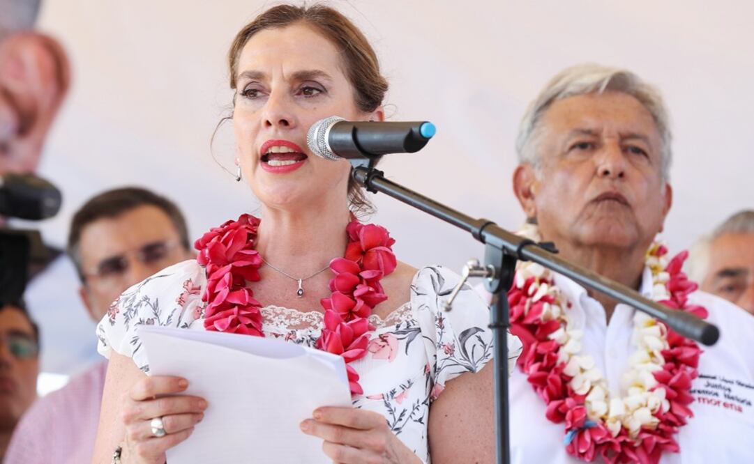 Beatriz Gutiérrez is also a renown writer and academic - Photo: Valente Rosas/EL UNIVERSAL