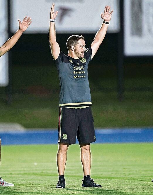 Santiago Baños aclara que nunca discutió con el entrenador colombiano (ETZEL ESPINOSA. IMAGO7)