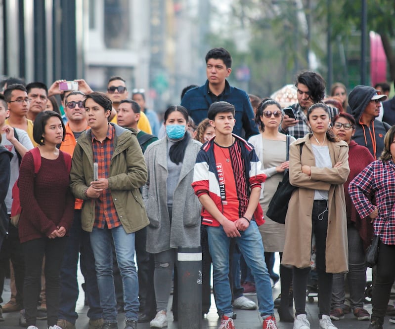 Fueron detectadas 24 personas que pudieron estar en contacto con el último hombre que dio positivo a la prueba de coronavirus en la Ciudad de México, informaron autoridades de Salud. Foto: ARCHIVO EL UNIVERSAL
