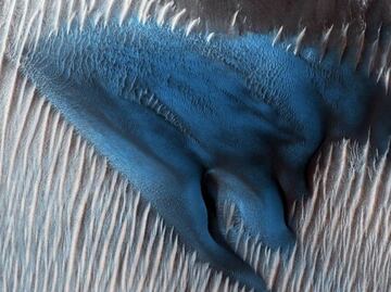 NASA captura dunas azules en Marte