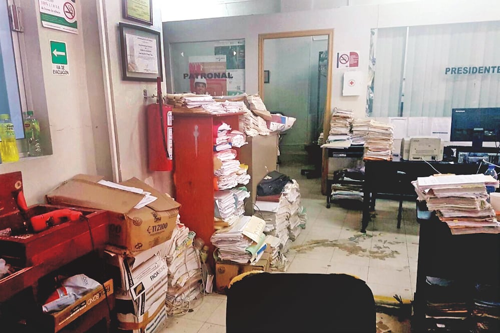 La situación de precariedad en la que trabajan las Juntas Federales de Conciliación y Arbitraje queda patente en las condiciones de las propias oficinas, como ésta, la número 39, de Tampico, Tamaulipas (ESPECIAL)