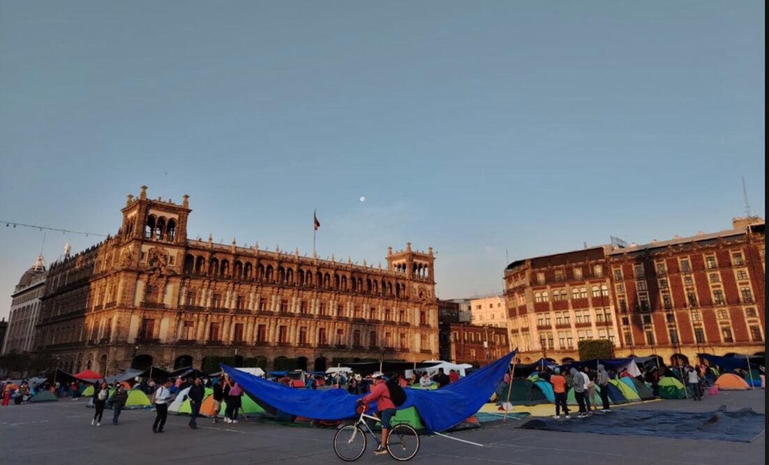 El Zócalo de la Ciudad de México amaneció con un plantón de la CNTE (15/05/25). Foto: Eduardo Dina/EL UNIVERSAL