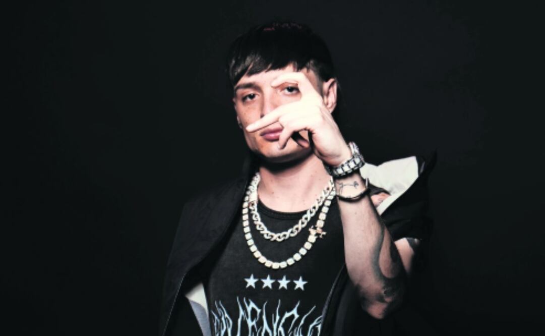 4 8.9 millones de oyentes tiene Peso Pluma al mes en Spotify, colocándolo en el top 5. Foto: Doble P Records.