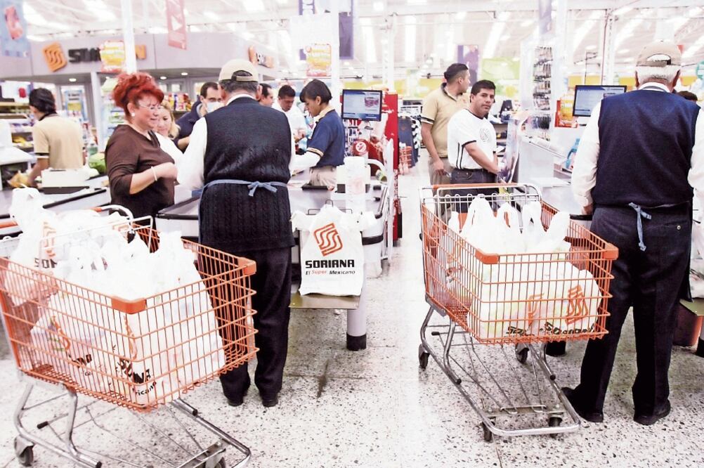 El segmento de abarrotes, alimentos, bebidas, hielo y tabaco reportó una contracción en sus ingresos, con una baja de 1.3% (ARCHIVO EL UNIVERSAL)