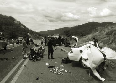 Sube a 5 cifra de muertos por accidente en Autopista Siglo 21 en Michoacán