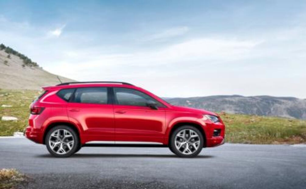 Seat presenta la versión FR del Ateca