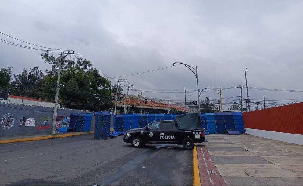 Accesos a la Cámara de Diputados, se encuentran resguardados por elementos de la Guardia Nacional. Foto: Enrique Gómez / EL UNIVERSAL