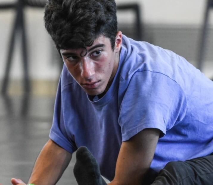 Ucrania: Bailarín atrapado en bombardeo logra escapar a Italia 