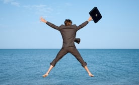 "El descanso es una inversión": psicóloga revela las claves para unas buenas vacaciones; ¿cada cuánto se deben pedir?  