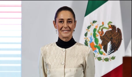 "Es un diario muy descriptivo"; Sheinbaum anuncia que su libro sobre la transición con AMLO ya se encuentra en la editorial