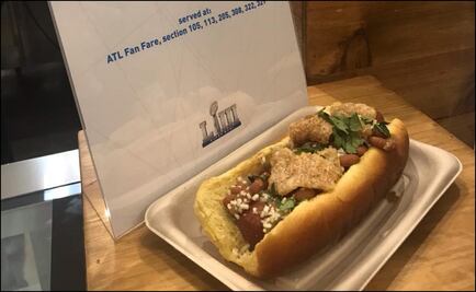 El Chicharrón dog, una estrella del Super Bowl