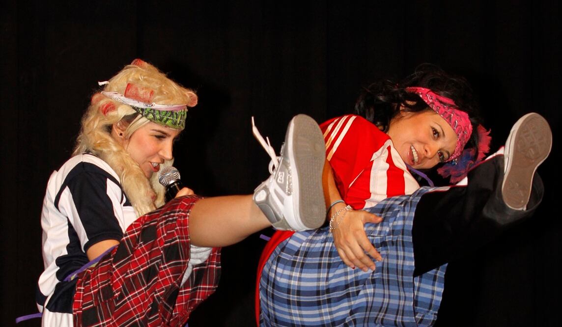 Karla Panini y Karla Luna como Lavanderas. Foto: Archivo