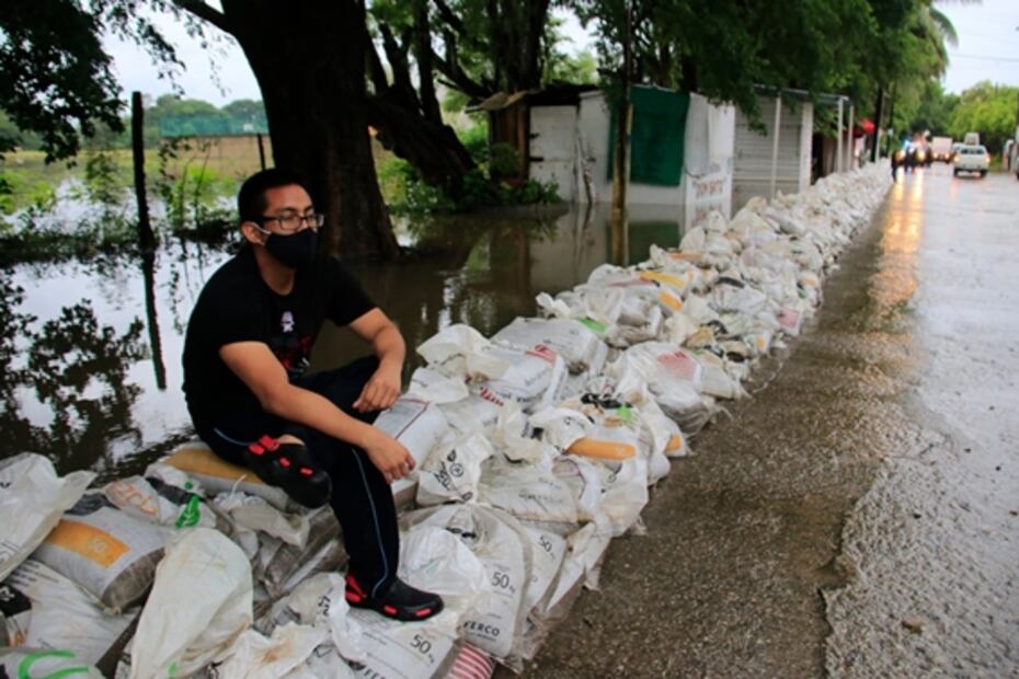 Lluvias y desfogue de presa Peñitas afecta a más de 500 mil en Tabasco