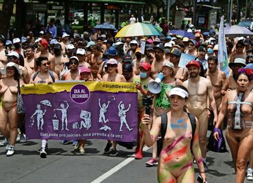 Sin ropa, llaman a liberarse de los prejuicios