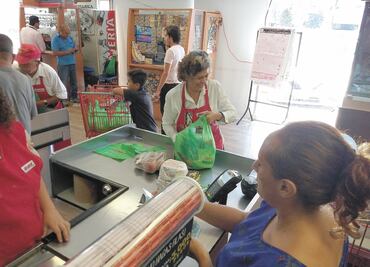 “Se les olvida que ya no damos bolsa”