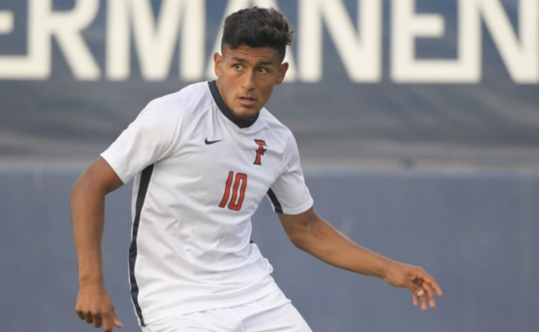 FOTO: Cal State Fullerton