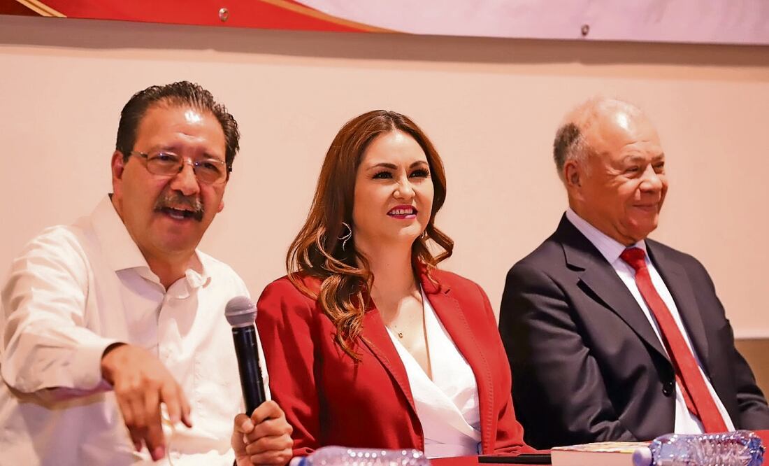 El diputado del PT Reginaldo Sandoval (izq.) dijo que ellos ahora son la izquierda y platean también un tema de transformación Foto: Especial