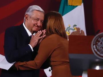 Tatiana Clouthier presenta su renuncia a la Secretaría de Economía