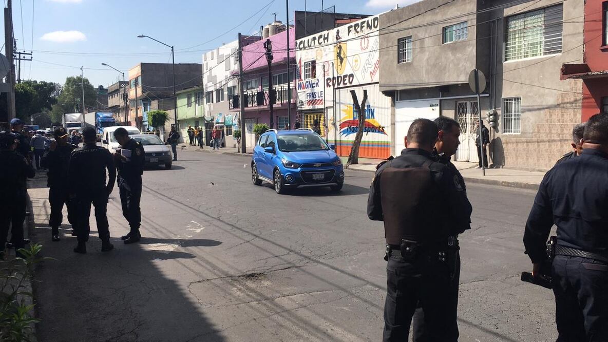 Policía se enfrenta a balas con una persona en El Rodeo