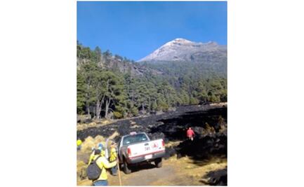 Reanundan labores para sofocar incendio en parque Iztaccíhuatl