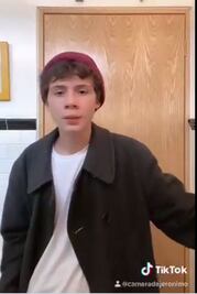 Jerónimo, el joven que explica la diferencia entre marxismo y socialismo en Tik Tok