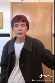 Jerónimo, el joven que explica la diferencia entre marxismo y socialismo en Tik Tok