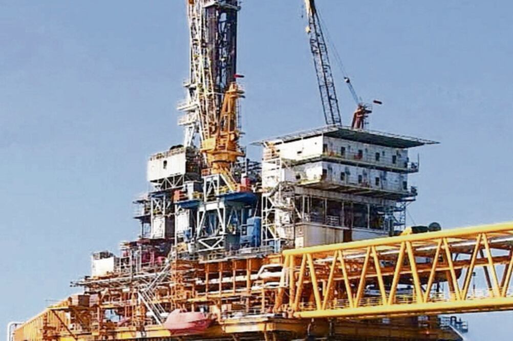 Respuest a. Pemex aclaró que ante Harvey, implementó medidas preventivas para garantizar el abasto de combustibles. (Archivo. EL UNIVERSAL)