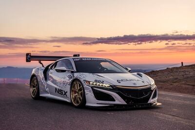 Acura se lleva la victoria y establece nuevo récord en Pikes Peak 