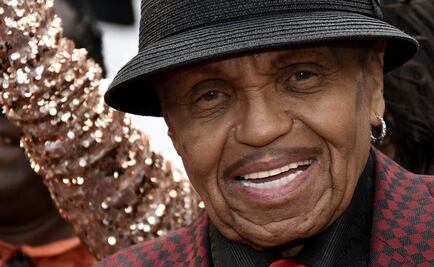 Padre de Michael Jackson se encuentra estable